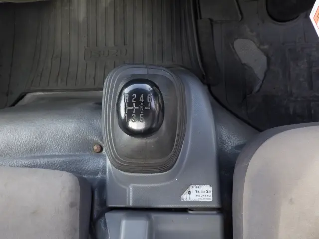 いすゞ エルフ TKG-NPR85AR(2WD)の写真17