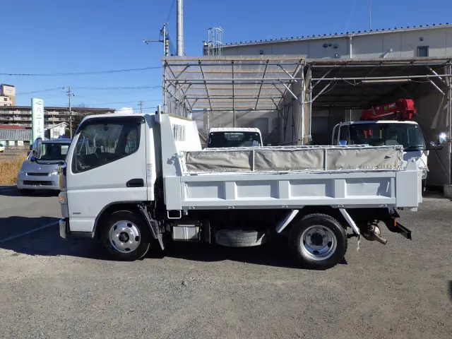 三菱 キャンター 2PG-FBA60(2WD)の写真3