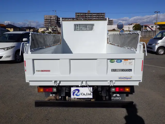 三菱 キャンター 2PG-FBA60(2WD)の写真5