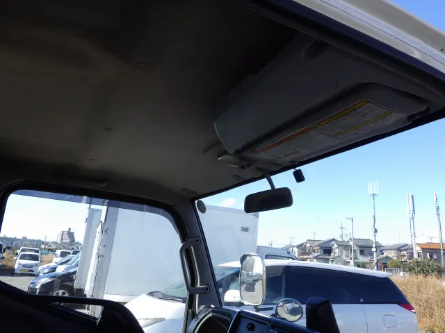 三菱 キャンター 2PG-FBA60(2WD)の写真18