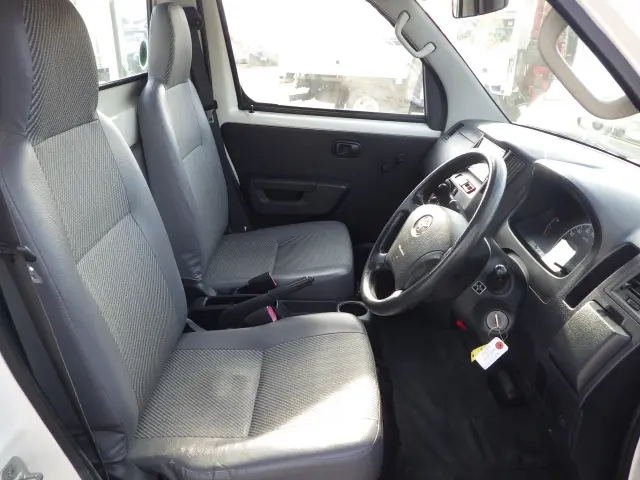 トヨタ ライトエーストラック DBF-S402U(2WD)の写真7