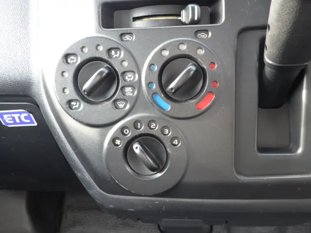 トヨタ ライトエーストラック DBF-S402U(2WD)の写真12