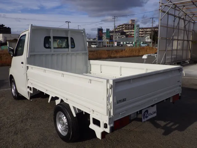 トヨタ ライトエーストラック DBF-S402U(2WD)の写真23