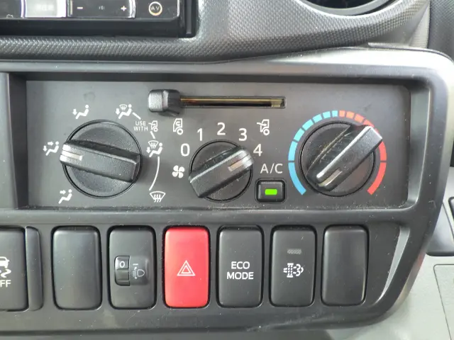 トヨタ ダイナ TKG-XZU655(2WD)の写真11