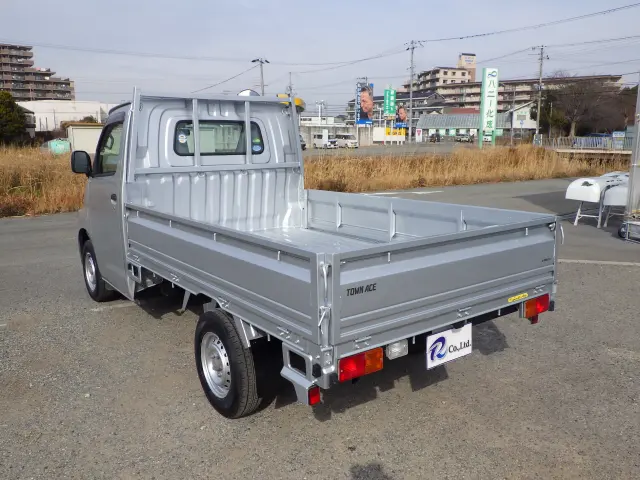 トヨタ タウンエーストラック DBF-S402U(2WD)の写真2