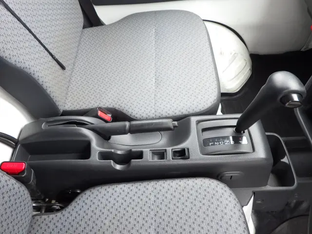 スズキ アルトバン EBD-DA16T(2WD)の写真15