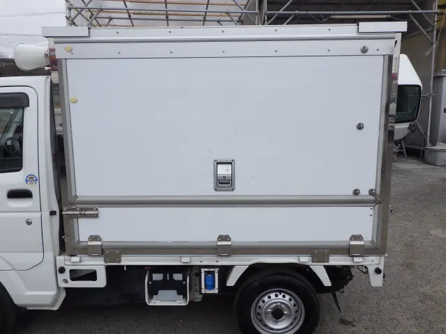 スズキ アルトバン EBD-DA16T(2WD)の写真36