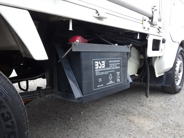 スズキ アルトバン EBD-DA16T(2WD)の写真48