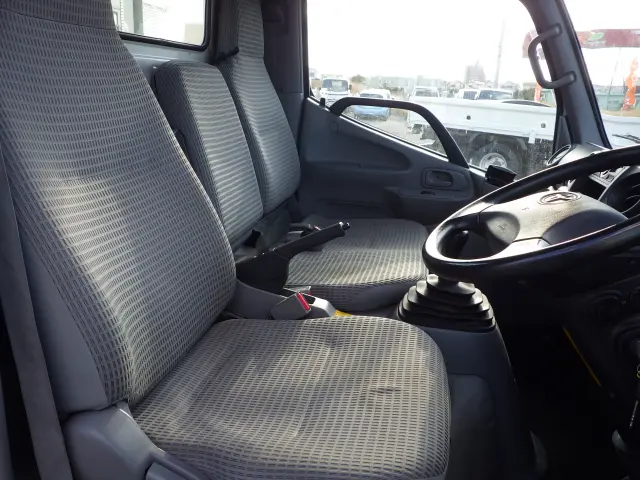 トヨタ ダイナ ＡＢＦ-ＴＲＹ220(2WD)の写真8
