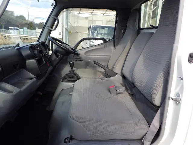 トヨタ ダイナ ＡＢＦ-ＴＲＹ220(2WD)の写真9