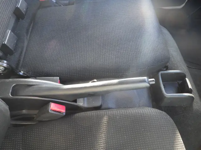 三菱 キャンター 2RG-FBA20(2WD)の写真15