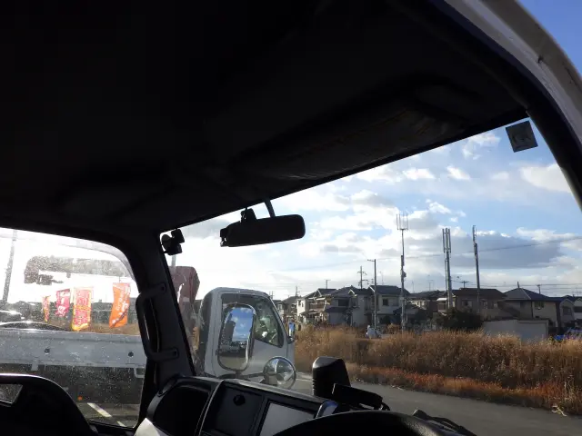 三菱 キャンター 2RG-FBA20(2WD)の写真18