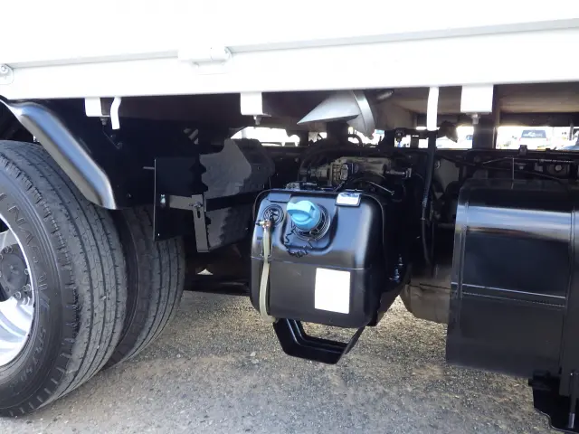 三菱 キャンター 2RG-FBA20(2WD)の写真36