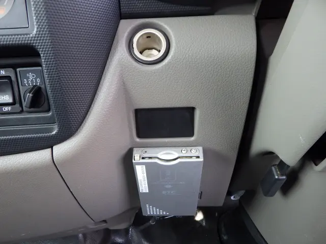 日産 アトラス SKG-TZ2F24(2WD)の写真12