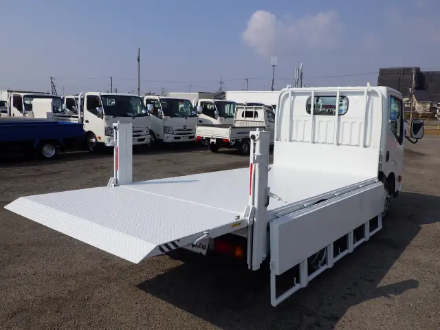 日産 アトラス SKG-TZ2F24(2WD)の写真23