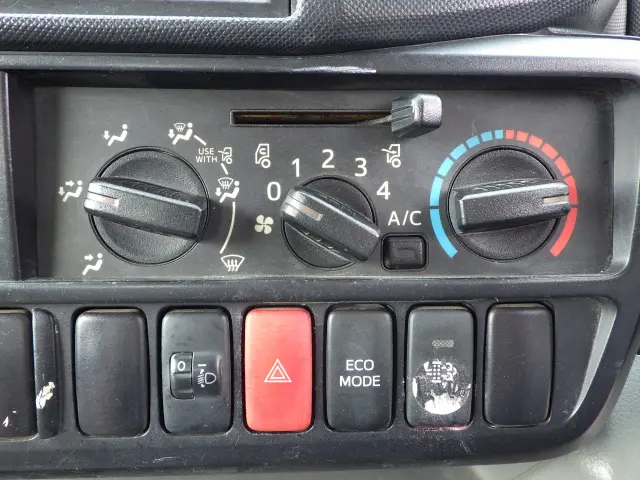 日野 デュトロ SKG-XZU620T(2WD)の写真9