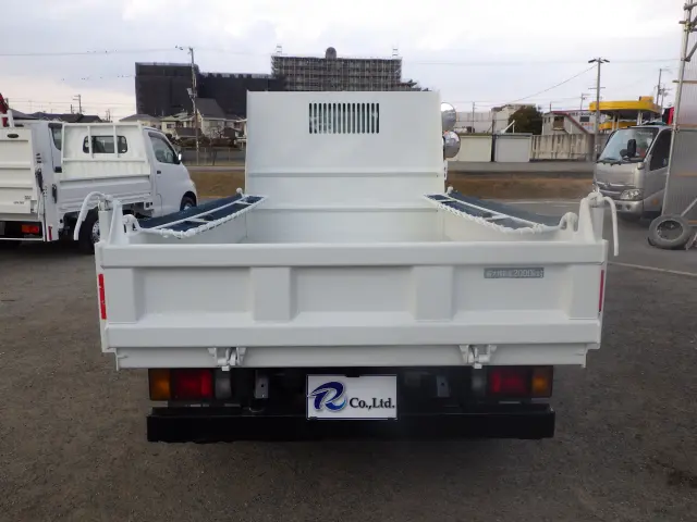 いすゞ エルフ TKG-NJR85AN(2WD)の写真5