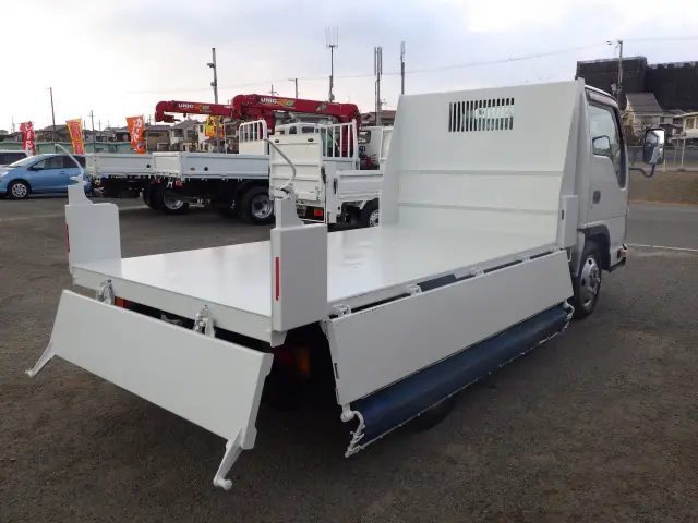 いすゞ エルフ TKG-NJR85AN(2WD)の写真19