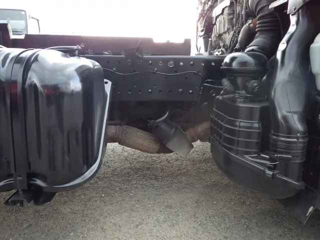 いすゞ エルフ TKG-NJR85AN(2WD)の写真24