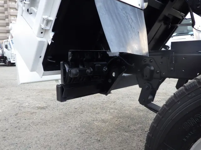 いすゞ エルフ TKG-NJR85AN(2WD)の写真25