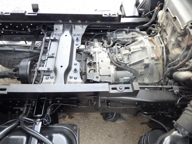 いすゞ エルフ TKG-NJR85AN(2WD)の写真26