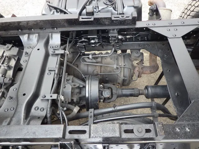 いすゞ エルフ TKG-NJR85AN(2WD)の写真34