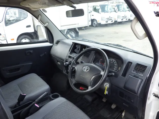 トヨタ ライトエーストラック DBF-S402U(2WD)の写真6