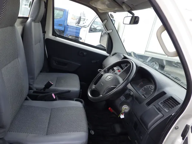 トヨタ ライトエーストラック DBF-S402U(2WD)の写真7