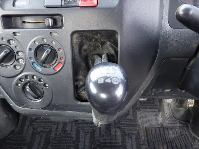 トヨタ ライトエーストラック DBF-S402U(2WD)の写真12