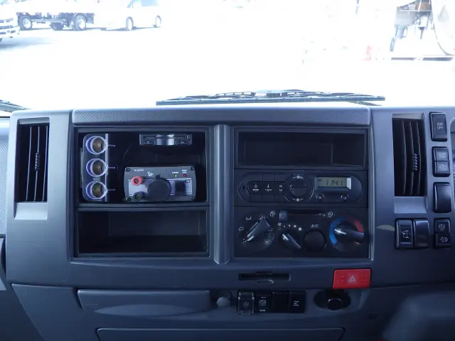 マツダ タイタン TKG-LPR85AN(2WD)の写真9