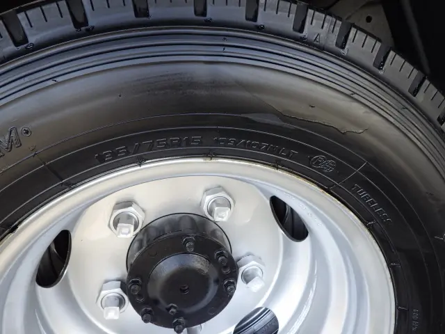 日野 デュトロ TKG-XZU605M(2WD)の写真32