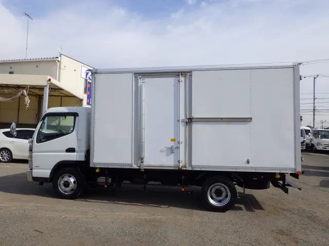 三菱 キャンター 2PG-FEB80(2WD)の写真3