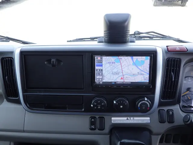 三菱 キャンター 2PG-FEB80(2WD)の写真9