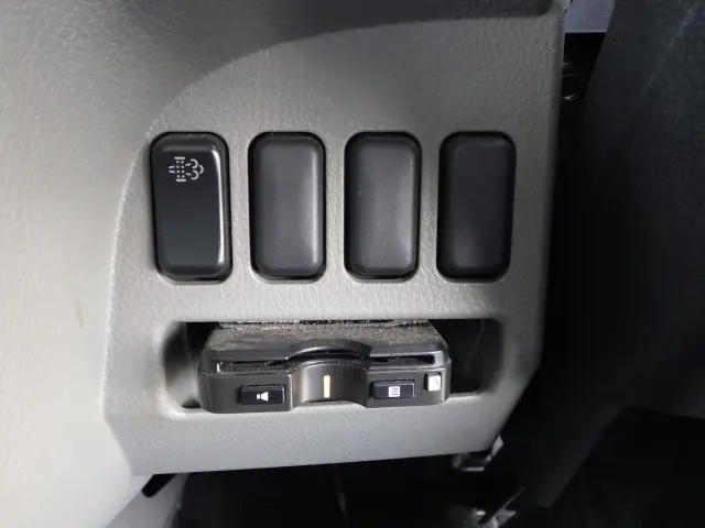 三菱 キャンター 2PG-FEB80(2WD)の写真13