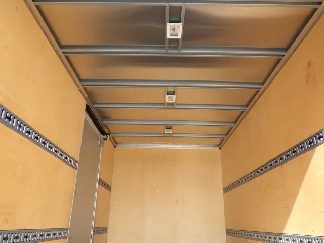 三菱 キャンター 2PG-FEB80(2WD)の写真25