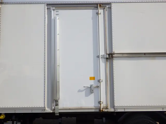 三菱 キャンター 2PG-FEB80(2WD)の写真34