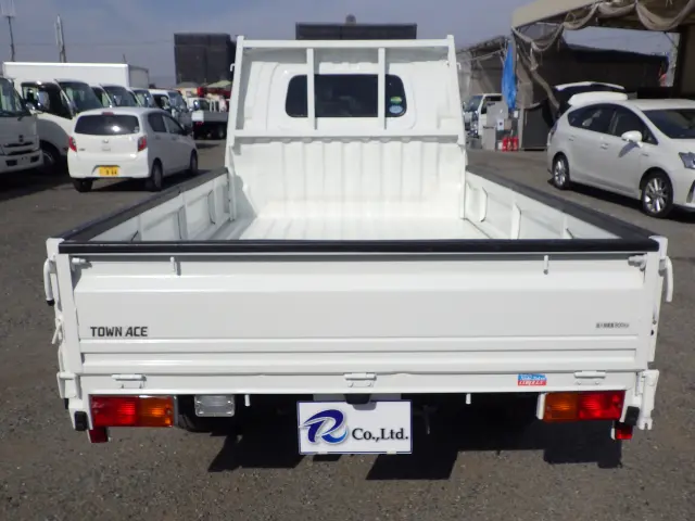 トヨタ タウンエーストラック DBF-S402U(2WD)の写真5