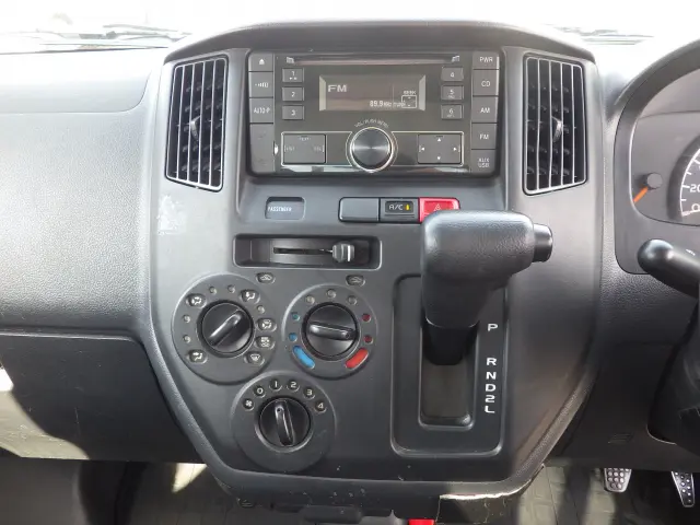 トヨタ タウンエーストラック DBF-S402U(2WD)の写真9