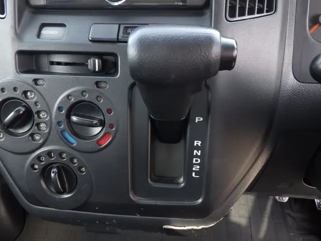 トヨタ タウンエーストラック DBF-S402U(2WD)の写真15