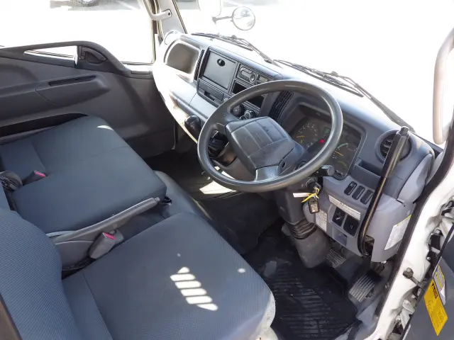 三菱 キャンター TKG-FBA60(2WD)の写真6