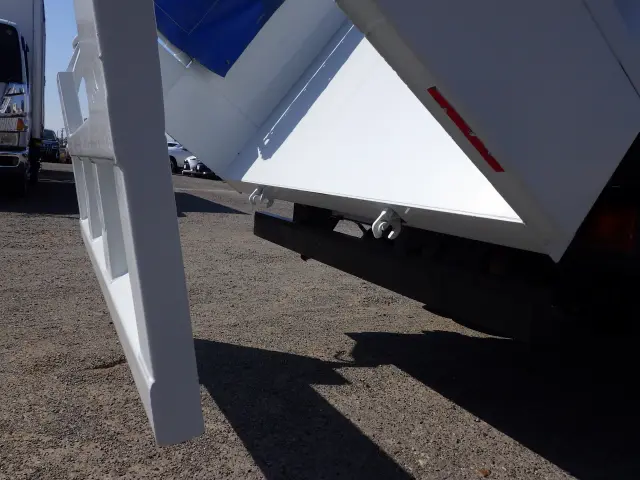 三菱 キャンター TKG-FBA60(2WD)の写真23