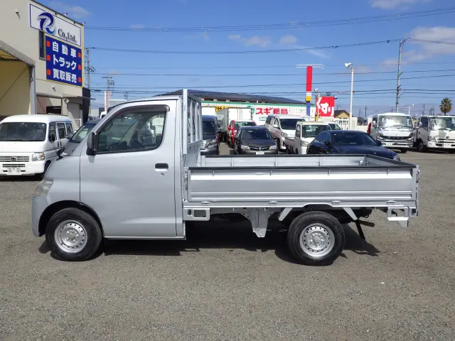 トヨタ タウンエーストラック DBF-S402U(2WD)の写真3