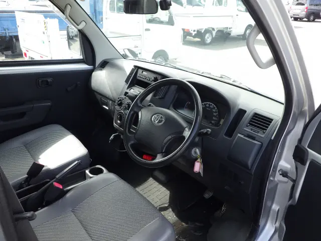 トヨタ タウンエーストラック DBF-S402U(2WD)の写真6