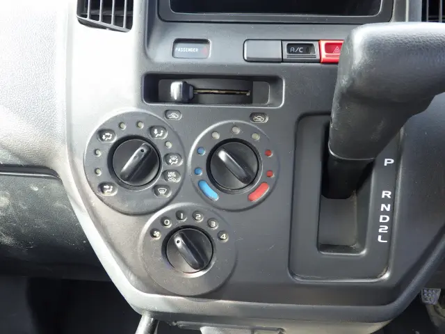 トヨタ タウンエーストラック DBF-S402U(2WD)の写真11