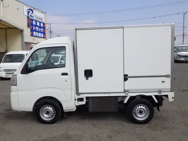 ダイハツ ハイゼットトラック 3BD-S500P(2WD)の写真3