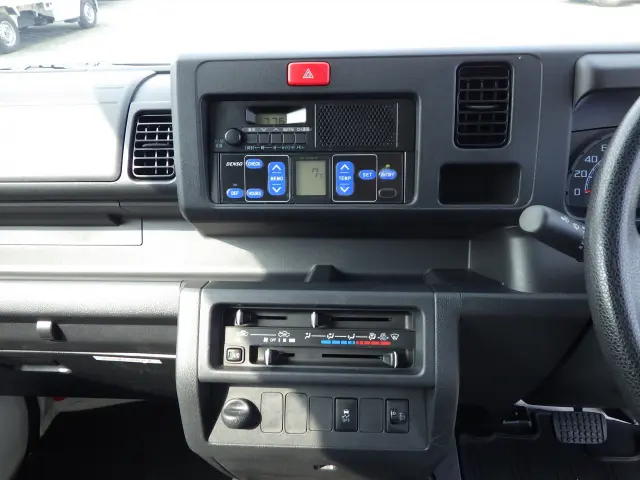 ダイハツ ハイゼットトラック 3BD-S500P(2WD)の写真9