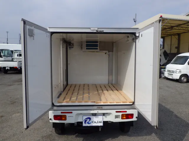 ダイハツ ハイゼットトラック 3BD-S500P(2WD)の写真21