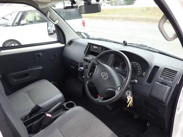 トヨタ ライトエーストラック DBF-S402U(2WD)の写真6