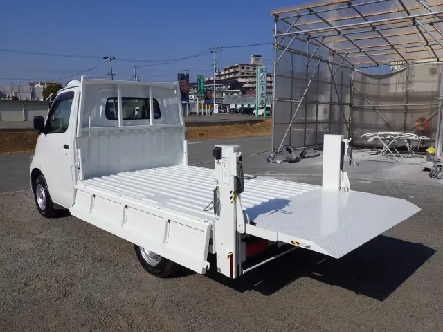 トヨタ タウンエーストラック DBF-S402U改(2WD)の写真17