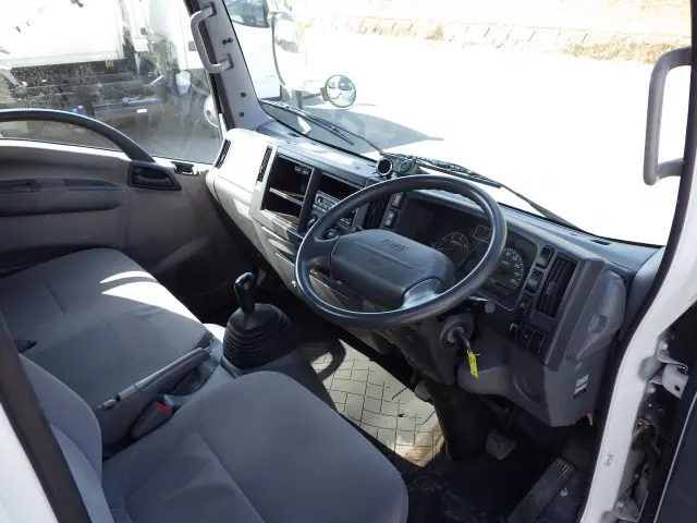 マツダ タイタン TKG-LLR85AR(2WD)の写真6